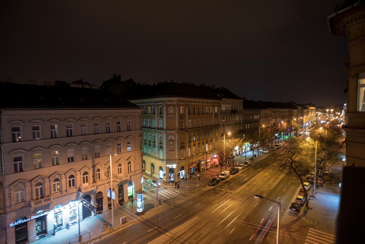 Nine Trees Apartment Будапеща Екстериор снимка